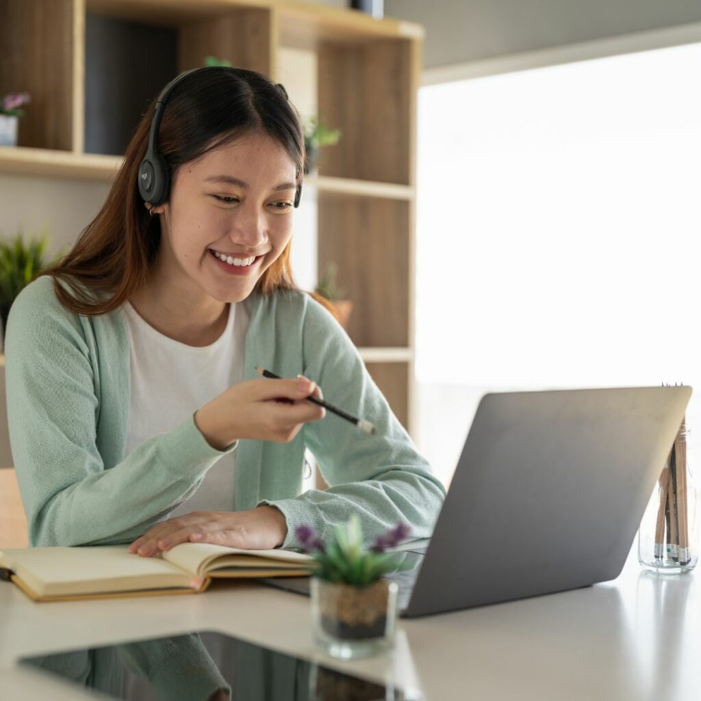 Signs You re Ready to Take an Online Bible Course 3